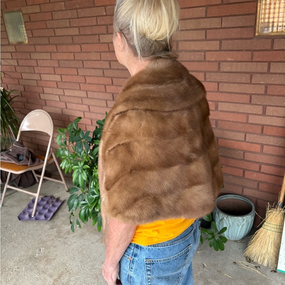 Womens S mink stole - Picture 11 of 12